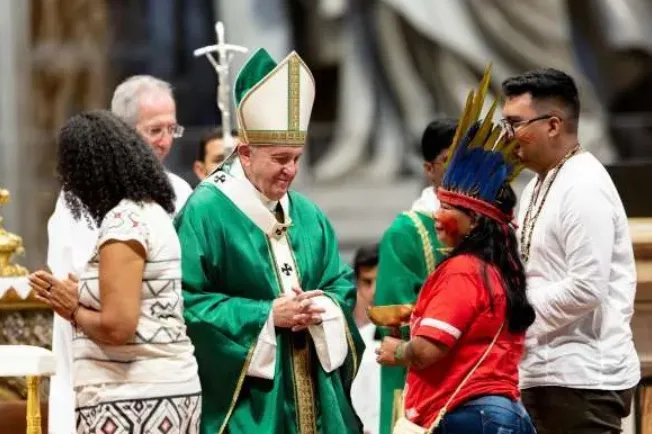 Il Papa con i rappresentanti dell'Amazzonia |  | Daniel Ibanez CNA